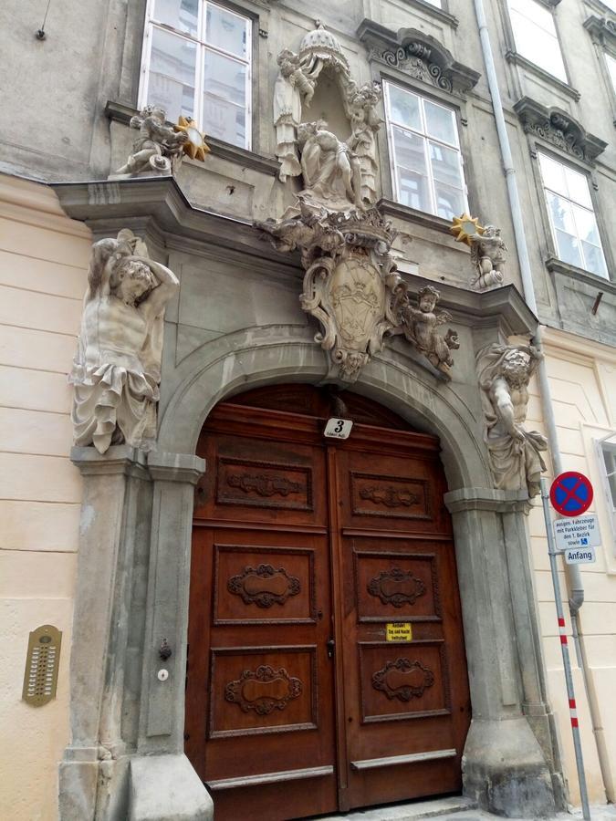 City Center Homes Vienna Exterior photo