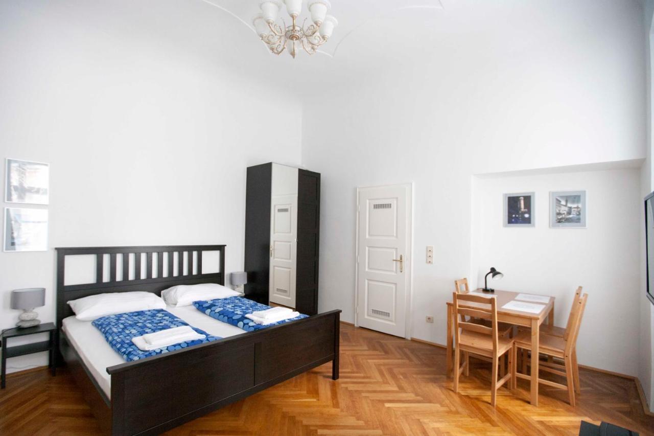 City Center Homes Vienna Exterior photo